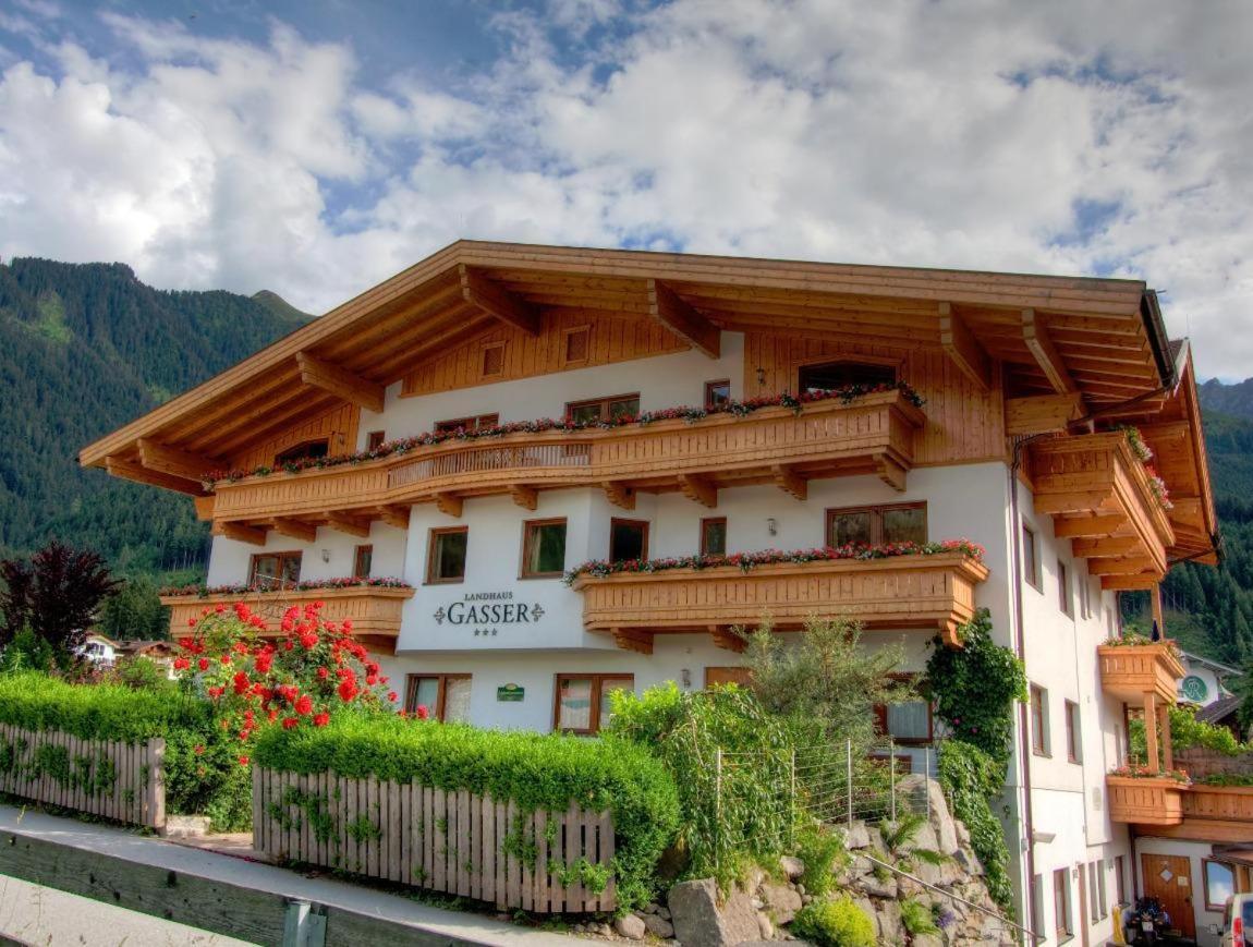 Landhaus Gasser Mayrhofen Exterior foto